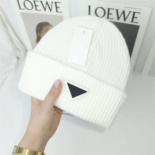 2022 designer hat winter beanie skull caps luxury knitted fitted hats classic triangle warm cap for women men letter printed beanies casual, Blue;gray
2022 designer hat winter beanie skull caps luxury knitted fitted hats classic triangle warm cap for women men letter printed beanies casual, Blue;gray