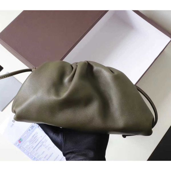 venetas designer bag bottegas handbag luxury women fashion shoulder crossbody bags versatile purses totes saddle venetta wallet dvoz
venetas designer bag bottegas handbag luxury women fashion shoulder crossbody bags versatile purses totes saddle venetta wallet dvoz