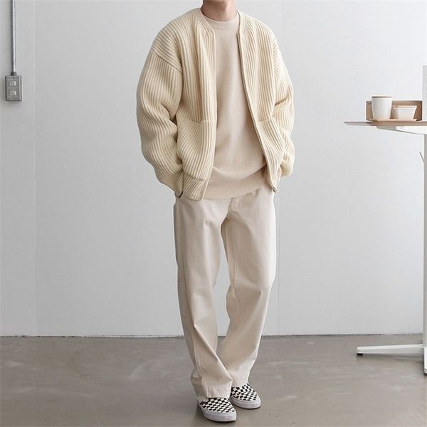 men's sweaters spring and autumn solid color round neck sweater knitted cardigan jacket 220927, White;black
men's sweaters spring and autumn solid color round neck sweater knitted cardigan jacket 220927, White;black