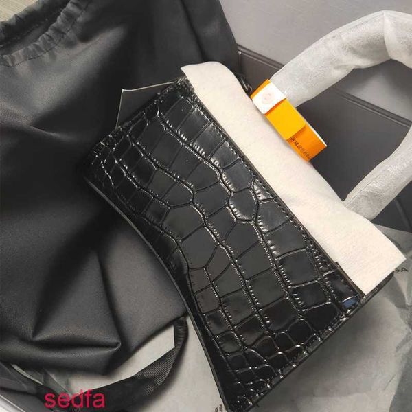 luxury designer handbags balencigas's hourglass bags ladies shoulder crossbody advanced texture crocodile hourglass
luxury designer handbags balencigas's hourglass bags ladies shoulder crossbody advanced texture crocodile hourglass