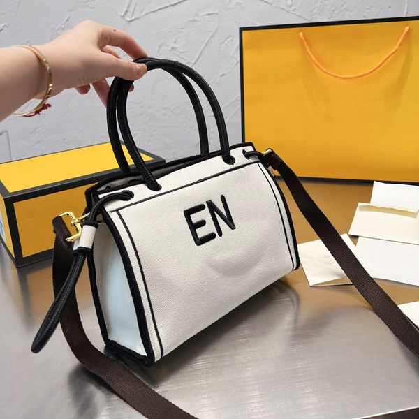 totes luxurys designers bags women shoulder bag alphabet canvas design large capacity messenger bags classic style handbag lady handbags
totes luxurys designers bags women shoulder bag alphabet canvas design large capacity messenger bags classic style handbag lady handbags