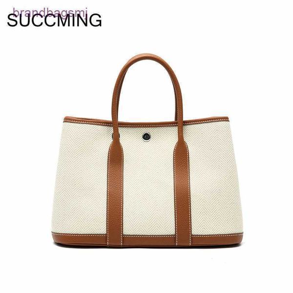 bag herme h family large capacity canvas garden bag splicing contrast leather layer cowhide portable one shoulder bucket tote women's
bag herme h family large capacity canvas garden bag splicing contrast leather layer cowhide portable one shoulder bucket tote women's