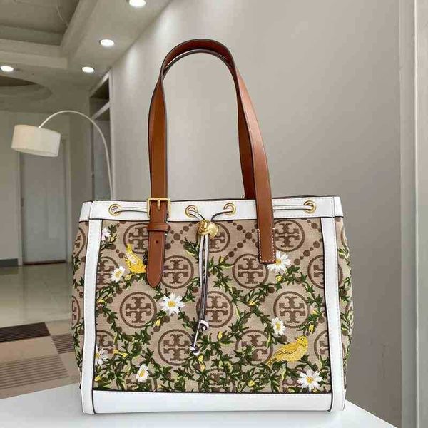 designer torys printing handbags burchs 2022 canvas cowhide one fashion casual nurse tote women's bag shoulder crossbody
designer torys printing handbags burchs 2022 canvas cowhide one fashion casual nurse tote women's bag shoulder crossbody
