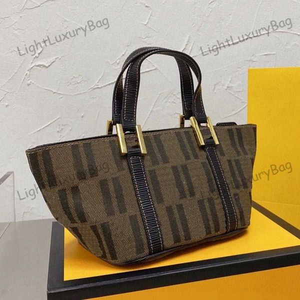 classic shoulder bag designer leather wallet high capacity for women famous brand shopping purses 220202
classic shoulder bag designer leather wallet high capacity for women famous brand shopping purses 220202