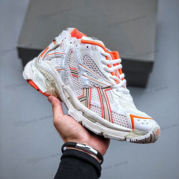 designers women men casual shoes paris runner 7.0 transmit sense retro trainers black white pink blue burgundy deconstruction sn
designers women men casual shoes paris runner 7.0 transmit sense retro trainers black white pink blue burgundy deconstruction sn