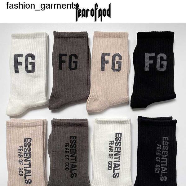 dsigner men's socks fashion brand essential letter socks men's women's medium tube rich pure cotton sports stockings essentia, Black
dsigner men's socks fashion brand essential letter socks men's women's medium tube rich pure cotton sports stockings essentia, Black