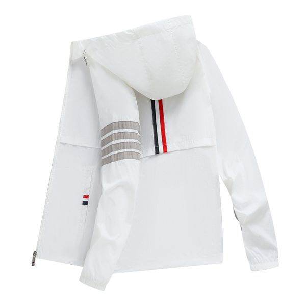 men's jackets tracksuits clothing techwear harajuku streetwear jacket for style sun protection clothes korean fashion 220927, Black;brown
men's jackets tracksuits clothing techwear harajuku streetwear jacket for style sun protection clothes korean fashion 220927, Black;brown