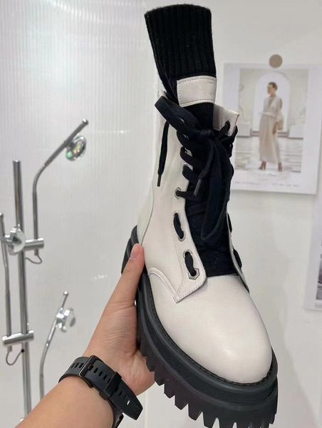 casual shoes autumn winter short boots round toe thick bottom women zipper decor genuine leather factory lace-up, Black
casual shoes autumn winter short boots round toe thick bottom women zipper decor genuine leather factory lace-up, Black