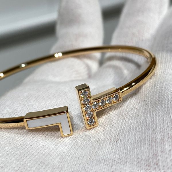 women fashion bangle cuff white fritillaria diamond bracelets classic designer jewelry
women fashion bangle cuff white fritillaria diamond bracelets classic designer jewelry