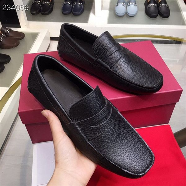 classic highest quality men shoes peas shoe fashion trend comfortable versatile casual leather shoes size 38-45, Black
classic highest quality men shoes peas shoe fashion trend comfortable versatile casual leather shoes size 38-45, Black