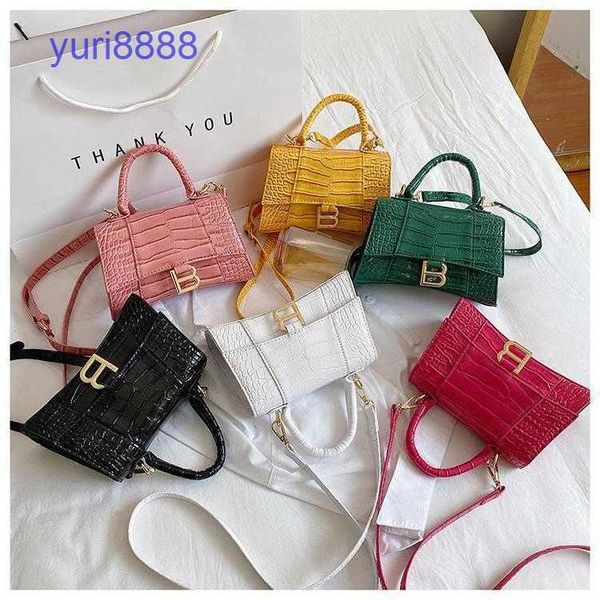 hourglass bag balenciga shoulder s price net red small black bag 2022 new women's leisure one messenger black
hourglass bag balenciga shoulder s price net red small black bag 2022 new women's leisure one messenger black