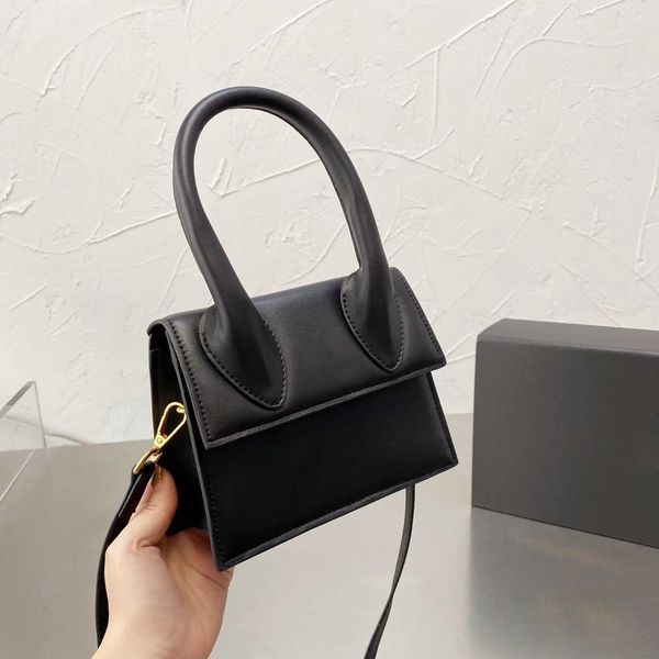 designer luxury women bags jacquemuity the tote bag jac wallet shoulder purse crossbody classic leather handbag large capacity 7a zhouzhouba
designer luxury women bags jacquemuity the tote bag jac wallet shoulder purse crossbody classic leather handbag large capacity 7a zhouzhouba