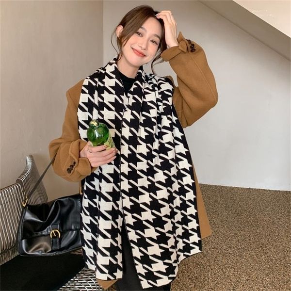 scarves designer 2022 knitted autumn winter women scarf houndstooth warm cashmere scarves shawls luxury brand neck bandana pashmina 220927, Blue;gray
scarves designer 2022 knitted autumn winter women scarf houndstooth warm cashmere scarves shawls luxury brand neck bandana pashmina 220927, Blue;gray