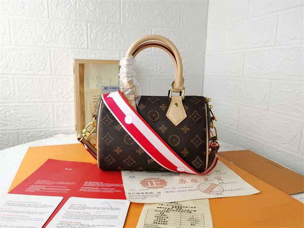 5a luxury designer handbag purse women shoulder bag embossed flower leather clutch crossbody messenger bags chain coin pillow cross body tot
5a luxury designer handbag purse women shoulder bag embossed flower leather clutch crossbody messenger bags chain coin pillow cross body tot