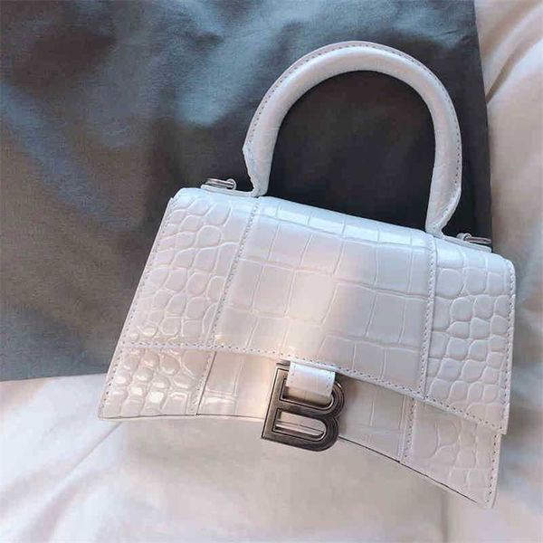 designer 2022 handbags fashion balenclagabag b letter hourglass bag mini sweet cool leather white crocodile pattern portable one shoulder ge
designer 2022 handbags fashion balenclagabag b letter hourglass bag mini sweet cool leather white crocodile pattern portable one shoulder ge