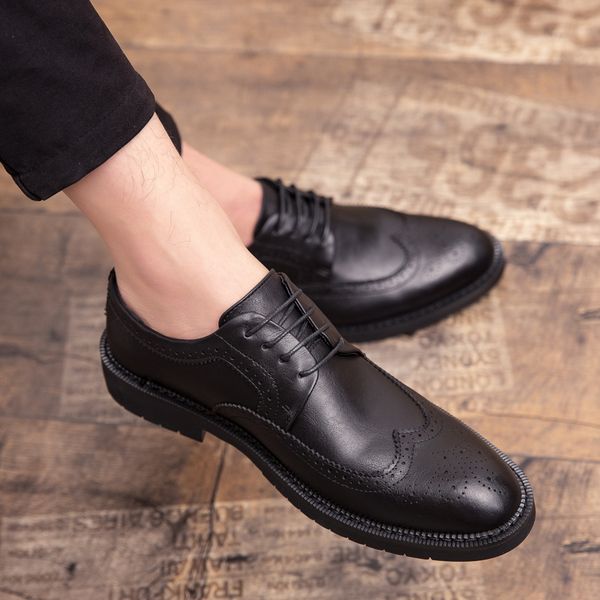 fashion leather shoes classic trend latest style designer black comfortable antiskid soft sole lightweight breathable perforated sewing men, Red;white
fashion leather shoes classic trend latest style designer black comfortable antiskid soft sole lightweight breathable perforated sewing men, Red;white