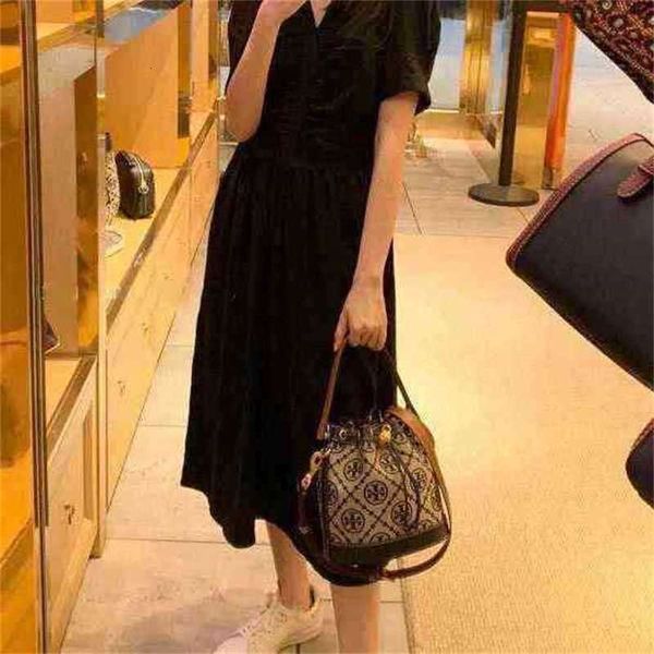tory tote bag tb handbag luxury capacity torrys shoulder packs burchs messenger bags crossbody tbs ladies shopping handbags zhouzhoubao123 x
tory tote bag tb handbag luxury capacity torrys shoulder packs burchs messenger bags crossbody tbs ladies shopping handbags zhouzhoubao123 x