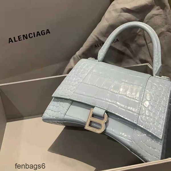 balenciga designer shoulder bags bag 2022 leather ersatile home crocodile hourglass diagonal b-shaped portable 0psk
balenciga designer shoulder bags bag 2022 leather ersatile home crocodile hourglass diagonal b-shaped portable 0psk