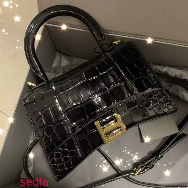 luxury designer handbags balencigas's hourglass bags ladies shoulder crossbody 2022 new hourglass bag leather mini
luxury designer handbags balencigas's hourglass bags ladies shoulder crossbody 2022 new hourglass bag leather mini