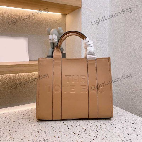 5a cross body bags large capacity tote shoulder totes bag designer leather quality light luxury for women classic famous brand shopping
5a cross body bags large capacity tote shoulder totes bag designer leather quality light luxury for women classic famous brand shopping