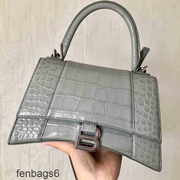 balenciga luxurys bag designer bags trend hourglass handbag fashion high version women's 2022 crocodile leather one shoulder
balenciga luxurys bag designer bags trend hourglass handbag fashion high version women's 2022 crocodile leather one shoulder