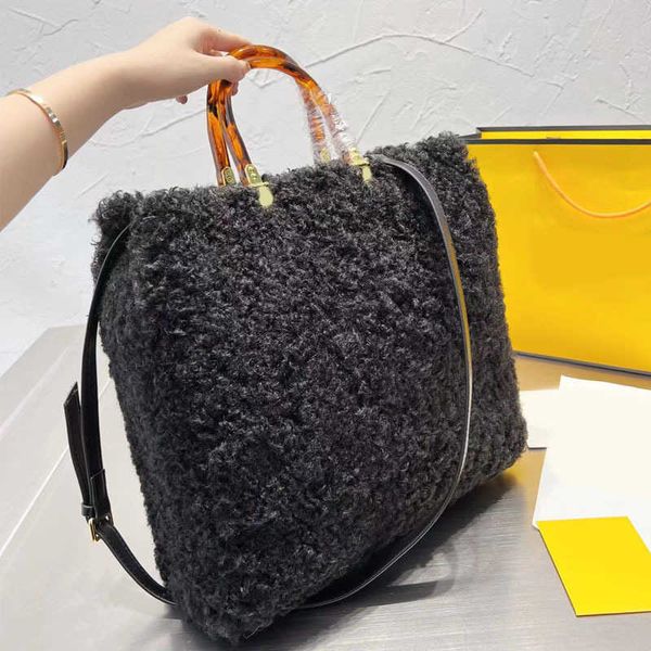 luxury saddle crossbody fends bags for womens multicolor handbag designer sling bag baguette tote shoulder purses woman 7a fashion wallet y7
luxury saddle crossbody fends bags for womens multicolor handbag designer sling bag baguette tote shoulder purses woman 7a fashion wallet y7