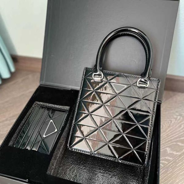 designer luxury women the tote bag fashion versatile handbags shoulder crossbody bags purse telfars totes large capacity saddle wallets 7a 3
designer luxury women the tote bag fashion versatile handbags shoulder crossbody bags purse telfars totes large capacity saddle wallets 7a 3