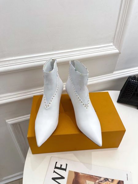 women boots fashion comfortable pointed toes ankle stiletto short luxury brand designer woman zip retro and trendy shoes size 35-41eu, Black
women boots fashion comfortable pointed toes ankle stiletto short luxury brand designer woman zip retro and trendy shoes size 35-41eu, Black