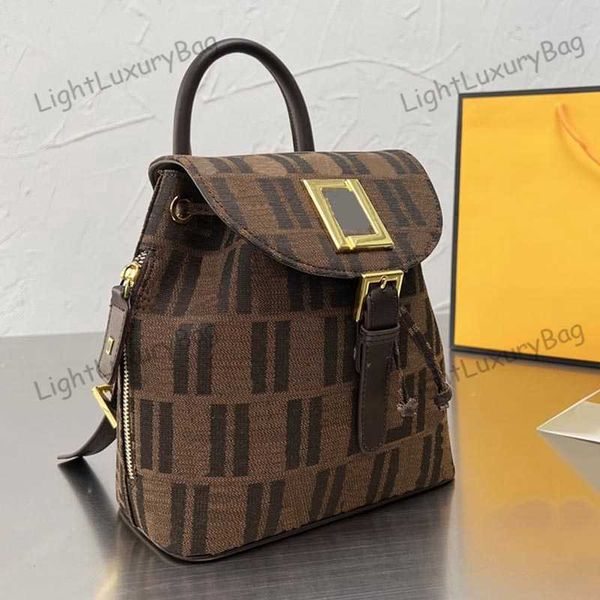 retro light luxury backpack bag designer leather wild for women classic famous brand shopping purses 220202
retro light luxury backpack bag designer leather wild for women classic famous brand shopping purses 220202