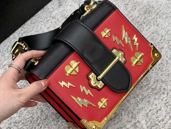 designer luxury women the tote bag fashion versatile handbags shoulder crossbody bags purse telfars totes large capacity saddle wallets 7a x
designer luxury women the tote bag fashion versatile handbags shoulder crossbody bags purse telfars totes large capacity saddle wallets 7a x