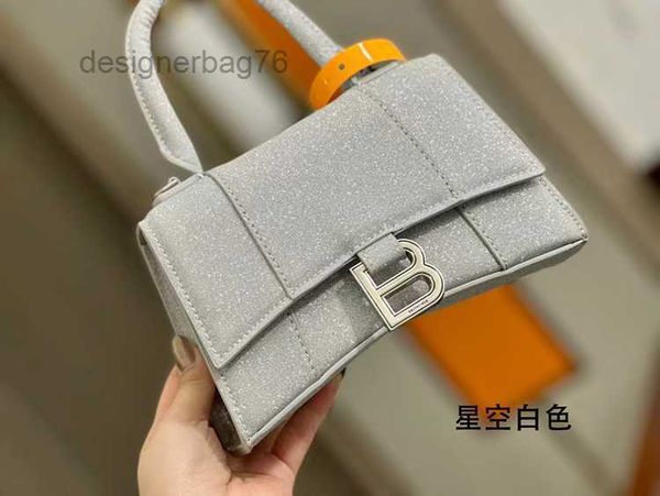 home bag 2022 hourglass designer female b bags leather bbalencaig'as crocodile pattern fashion versatile one shoulder messenger handbag
home bag 2022 hourglass designer female b bags leather bbalencaig'as crocodile pattern fashion versatile one shoulder messenger handbag