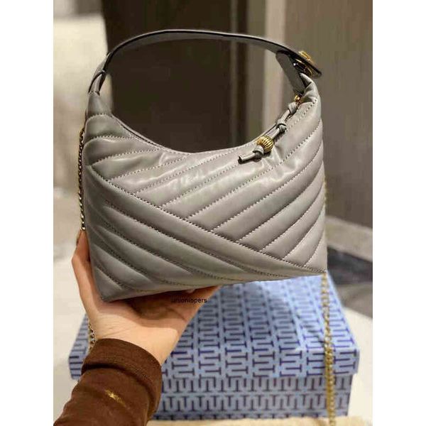 tory tote bag tb handbag luxury capacity torrys shoulder packs burchs messenger bags crossbody tbs ladies shopping handbags zhouzhoubao123 2
tory tote bag tb handbag luxury capacity torrys shoulder packs burchs messenger bags crossbody tbs ladies shopping handbags zhouzhoubao123 2