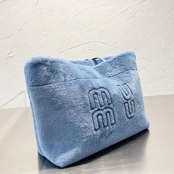 soft winter fur shopping handbags large capacity totes embossing letters women shoulder bag holiday travel bags
soft winter fur shopping handbags large capacity totes embossing letters women shoulder bag holiday travel bags
