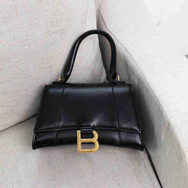 designer balencaigass handbags fashion bags b-button square bag hourglass korean single messenger women's hand
designer balencaigass handbags fashion bags b-button square bag hourglass korean single messenger women's hand