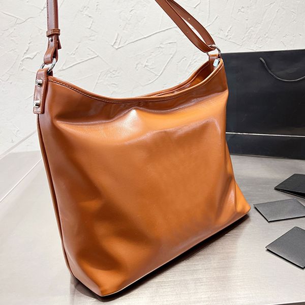 34cm vertical axillary bag shoulder shopping bags women handbags woman tote bag purse zipper large capacity shiny leather super big silver h
34cm vertical axillary bag shoulder shopping bags women handbags woman tote bag purse zipper large capacity shiny leather super big silver h