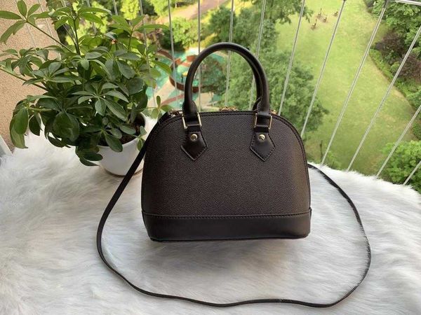 luxurys designers bags shell bag women handbag genuine leather flower embossed shoulder crossbody messenger handbags
luxurys designers bags shell bag women handbag genuine leather flower embossed shoulder crossbody messenger handbags