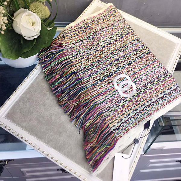 winter scarf scarves wool warm classical plaid elegant letters design for man women 2 color shawl long neck, Blue;gray
winter scarf scarves wool warm classical plaid elegant letters design for man women 2 color shawl long neck, Blue;gray