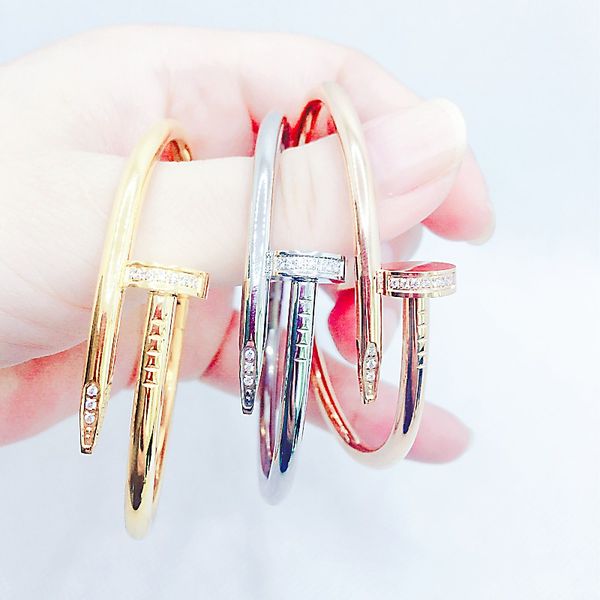 bangle 18k gold nail bracelet fashion designer ladies bangle men and pearl necklace women valentine's day wedding gift stainless steel, Black
bangle 18k gold nail bracelet fashion designer ladies bangle men and pearl necklace women valentine's day wedding gift stainless steel, Black