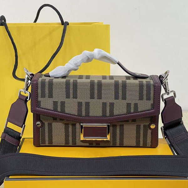 2022 evening bags square flap women handbags crossbody bag shoulder bags handbag old flower letter purse metal hasp cell phone pocket woven
2022 evening bags square flap women handbags crossbody bag shoulder bags handbag old flower letter purse metal hasp cell phone pocket woven