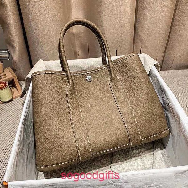 garden party bags women crossbody herme designer tote handbags classic mommy garden bag light luxury litchi pattern bucket women
garden party bags women crossbody herme designer tote handbags classic mommy garden bag light luxury litchi pattern bucket women