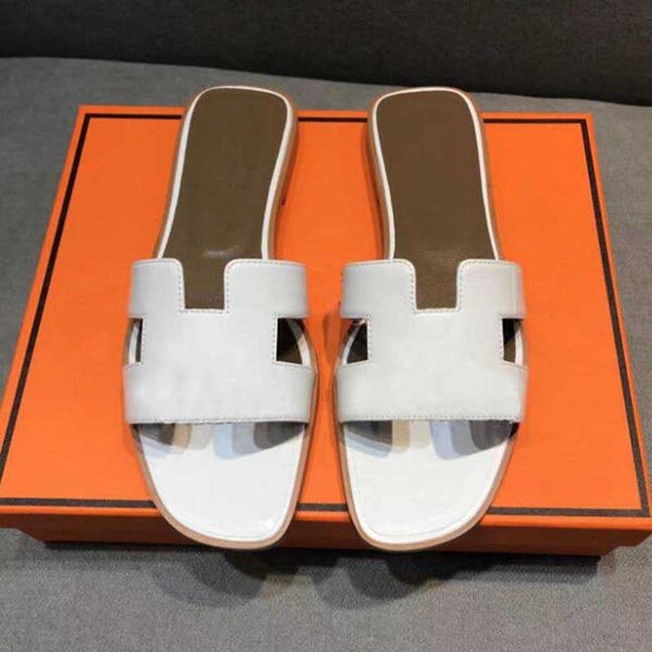 herme slippers women summer 2022 flat bottomed beach sandals luxury women classic versatile color matching leather oran h family one line we, Black
herme slippers women summer 2022 flat bottomed beach sandals luxury women classic versatile color matching leather oran h family one line we, Black