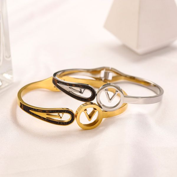 bangles designer bangle luxury charm bracelets women letter jewelry plated stainless steel 18k gold wristband cuff fashion accessories, Silver
bangles designer bangle luxury charm bracelets women letter jewelry plated stainless steel 18k gold wristband cuff fashion accessories, Silver