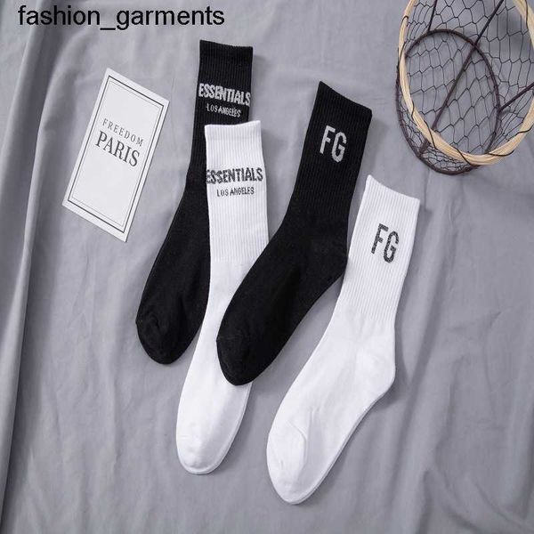 dsigner men's prosperity socks street sports cotton couple letter middle tube socks essential, Black
dsigner men's prosperity socks street sports cotton couple letter middle tube socks essential, Black