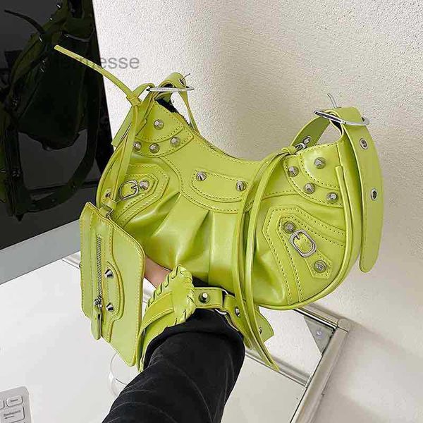 evening bags balencaigass designer luxury bag 2022 spring net red fashionable locomotive handbag of the same style rivet single shoulder und
evening bags balencaigass designer luxury bag 2022 spring net red fashionable locomotive handbag of the same style rivet single shoulder und