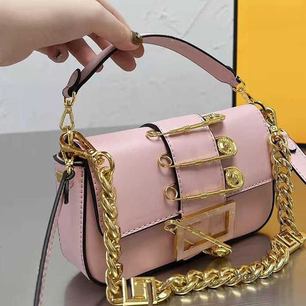 evening bags crossbody designer women brooch baguette shoulder bag fashion claic baguettes handbags woman big chain strap underarm handbag l
evening bags crossbody designer women brooch baguette shoulder bag fashion claic baguettes handbags woman big chain strap underarm handbag l