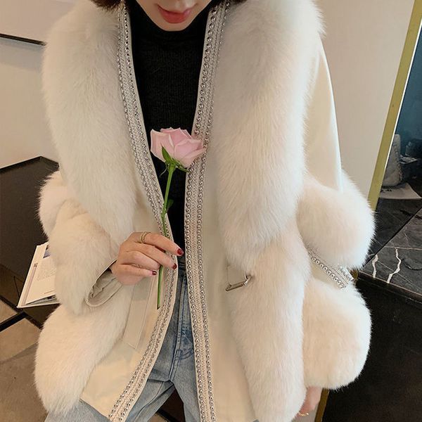 womens fur faux fur autumn and winter womens fashion stitching small fragrant rivets young and thin short faux fur coat 220927, Black
womens fur faux fur autumn and winter womens fashion stitching small fragrant rivets young and thin short faux fur coat 220927, Black