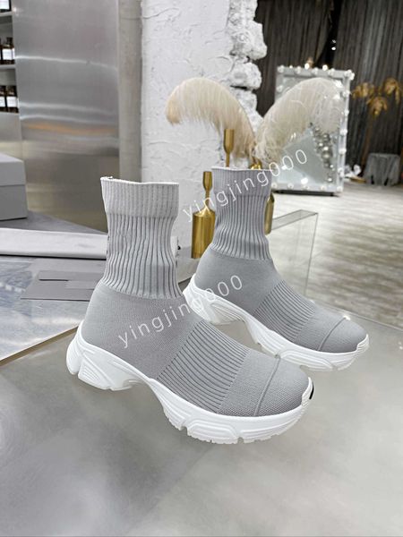 roller shoes running shoes mens sneakers designer luxury fashion platform queens reflective white leather black grey red pink comfortable fl
roller shoes running shoes mens sneakers designer luxury fashion platform queens reflective white leather black grey red pink comfortable fl