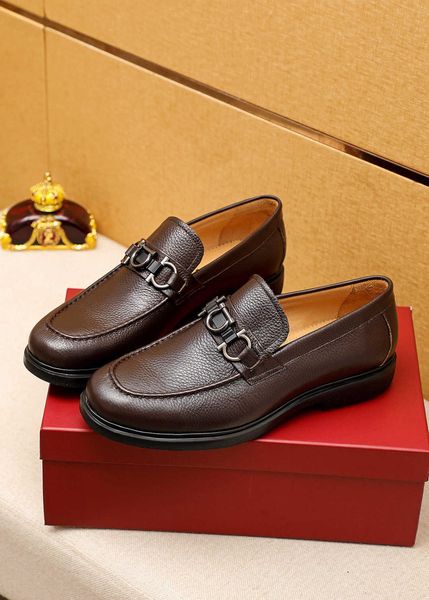 2022s men's formal business office wedding genuine leather dress shoes brand designer slip on oxfords size 38-45, Black
2022s men's formal business office wedding genuine leather dress shoes brand designer slip on oxfords size 38-45, Black