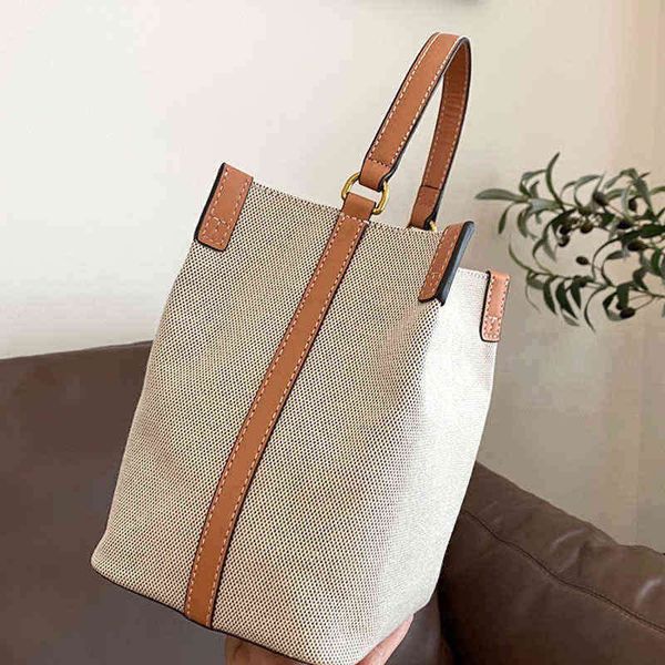 tory tote bag tb handbag luxury capacity torrys shoulder packs burchs messenger bags crossbody tbs ladies shopping handbags zhouzhoubao123 1
tory tote bag tb handbag luxury capacity torrys shoulder packs burchs messenger bags crossbody tbs ladies shopping handbags zhouzhoubao123 1