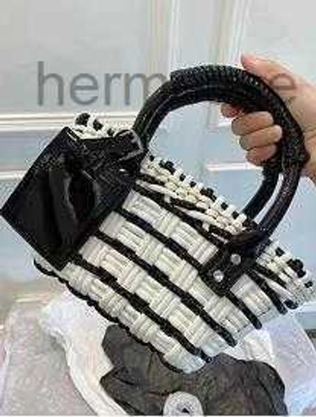 evening bags bottegs v designer handbag basket 2022 new niche design portable woven bag mini tote single shoulder messenger handbags
evening bags bottegs v designer handbag basket 2022 new niche design portable woven bag mini tote single shoulder messenger handbags